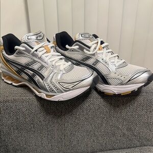 ASICS Gel Kayano 14